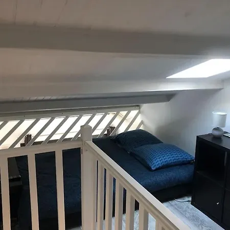 Charmant Studio Avec Mezzanine *